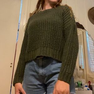 American Eagle Sweater
